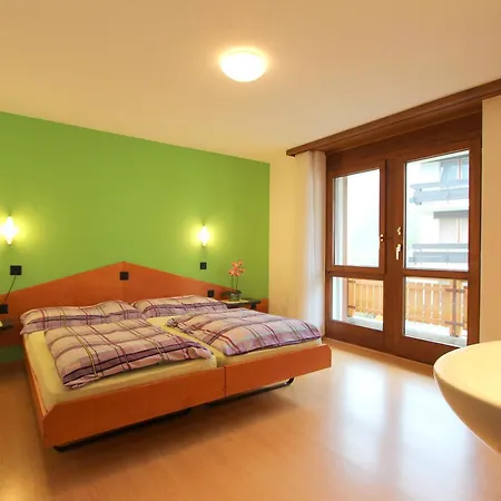 Ferienhaus-apartment Golf * סאס פה